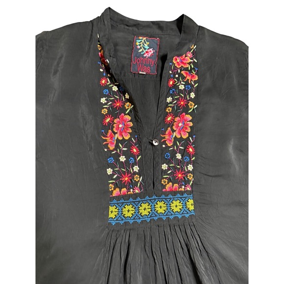 Johnny Was Black Rayon Embroidered Floral Boho Tunic Top Sz S Peasant